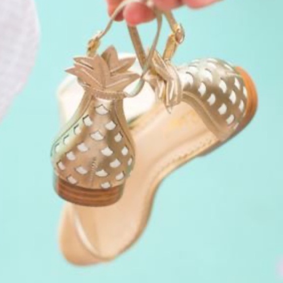 Lilly Pulitzer Laura Metallic Gold Pineapple Ankle Strap Sandals - 9.5 - Picture 2 of 16